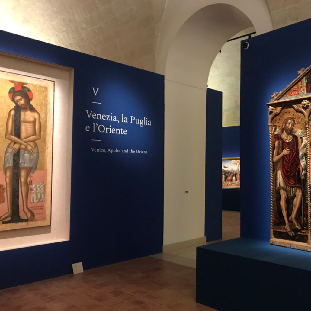 Grafica allestimento produzione e stampa allestimento testi in prespaziato Il-Rinascimento-visto-da-sud-Palazzo-Lanfranchi-Matera