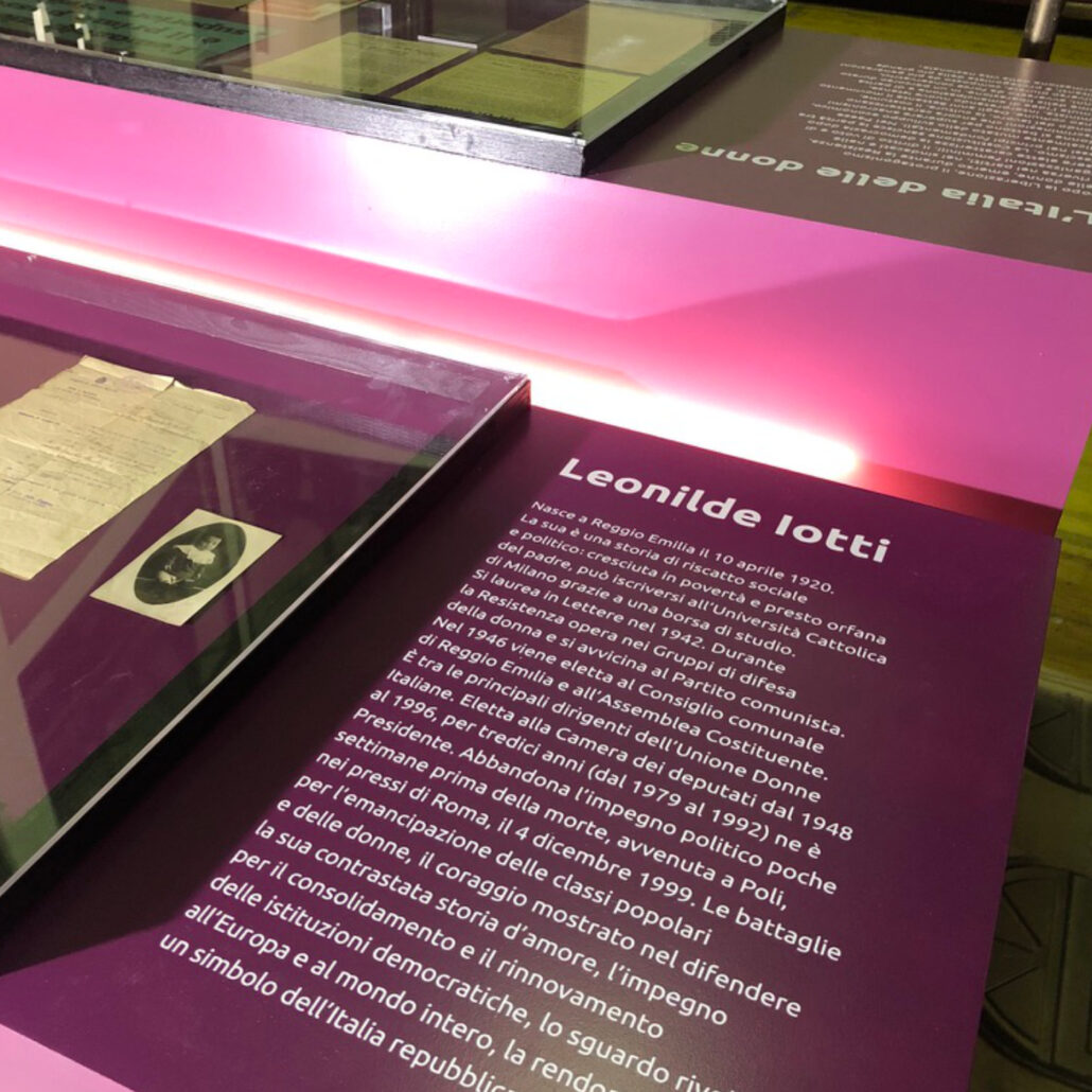Grafica allestimento produzione e stampa Prespaziaato e allestimento Nilde-Iotti-La-Sapienza-Roma